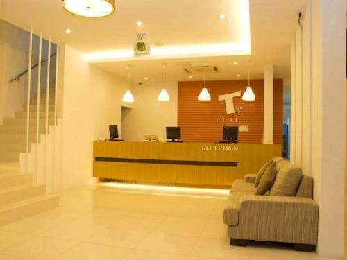 T Hotel Kuala Perlis Bagian luar foto